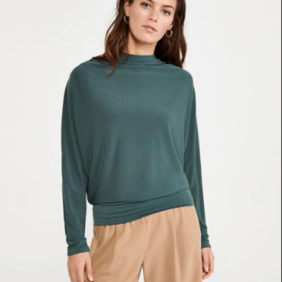 Limited time offer until 8/15- NEW Ann Taylor Dolman Sleeve Top - Picture 1 of 6